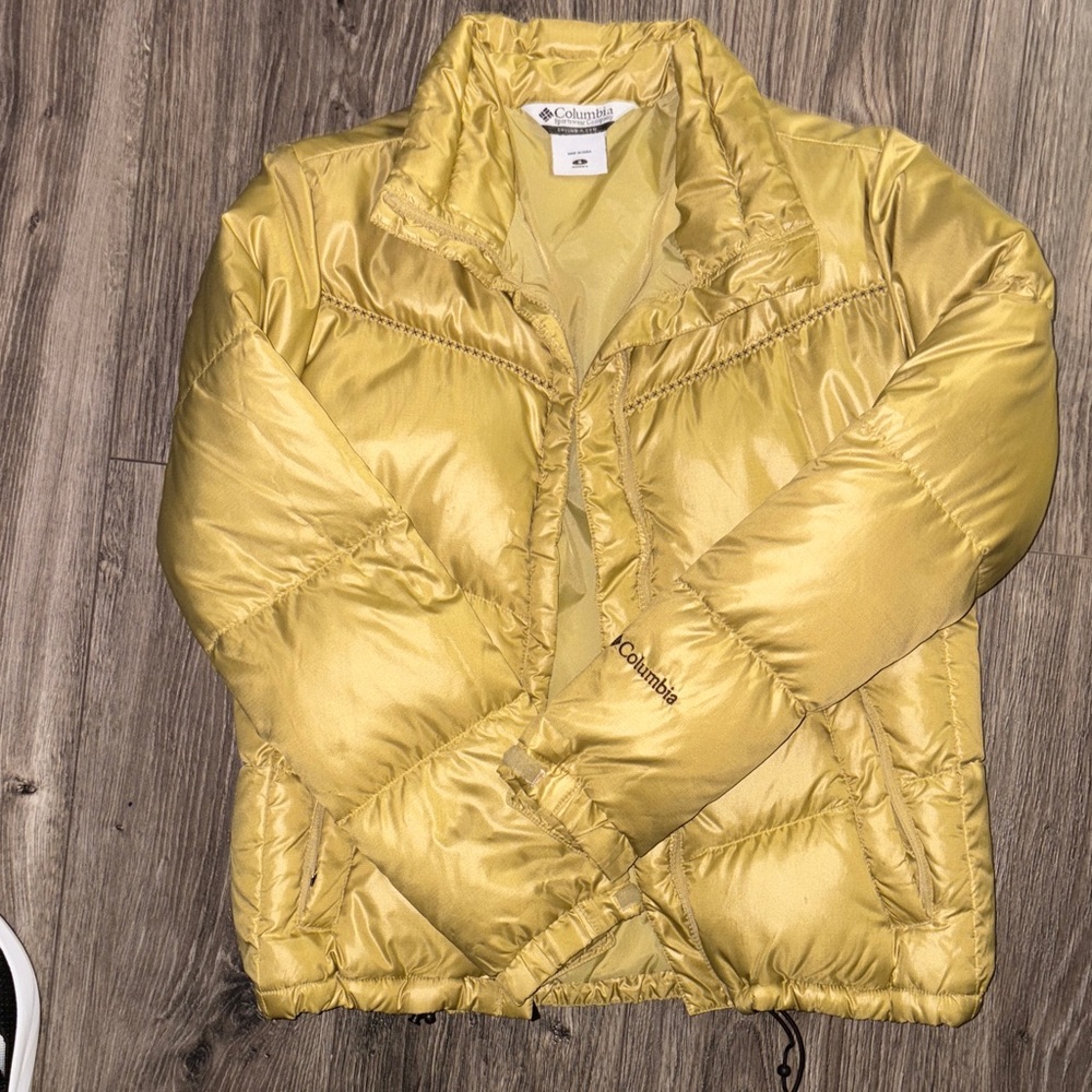 Columbia Golden Puffer Jacket